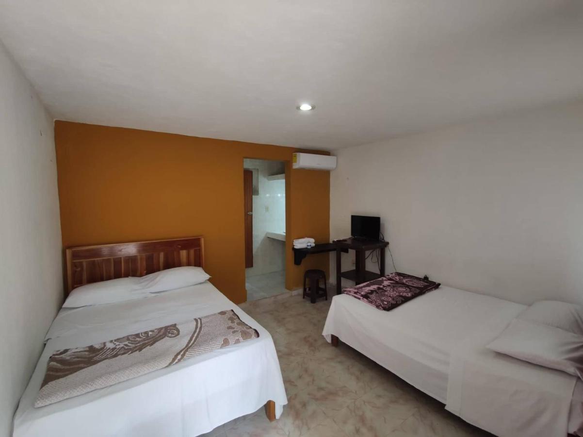 Hotel Templo Maya Xpujil Kültér fotó